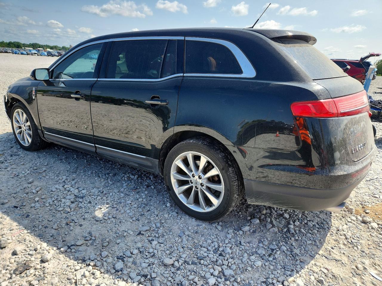 2012 LINCOLN MKT