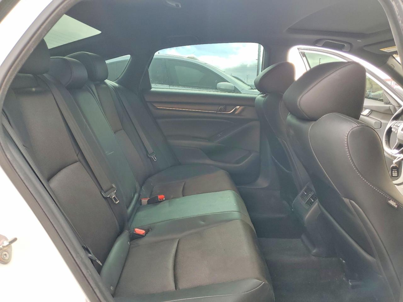 2019 HONDA ACCORD
