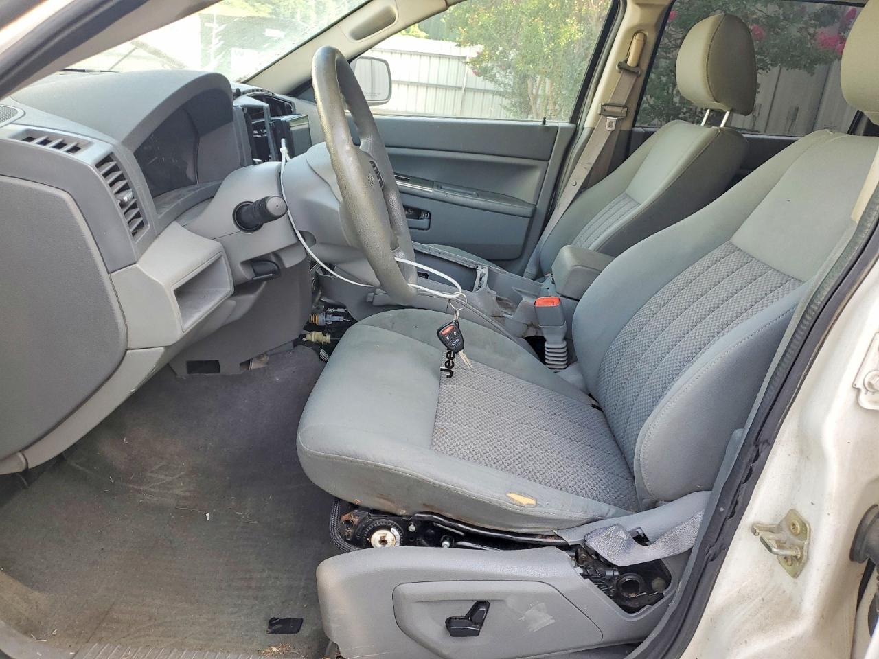 2005 JEEP CHEROKEE