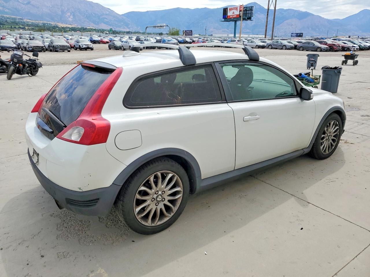 2009 VOLVO C30