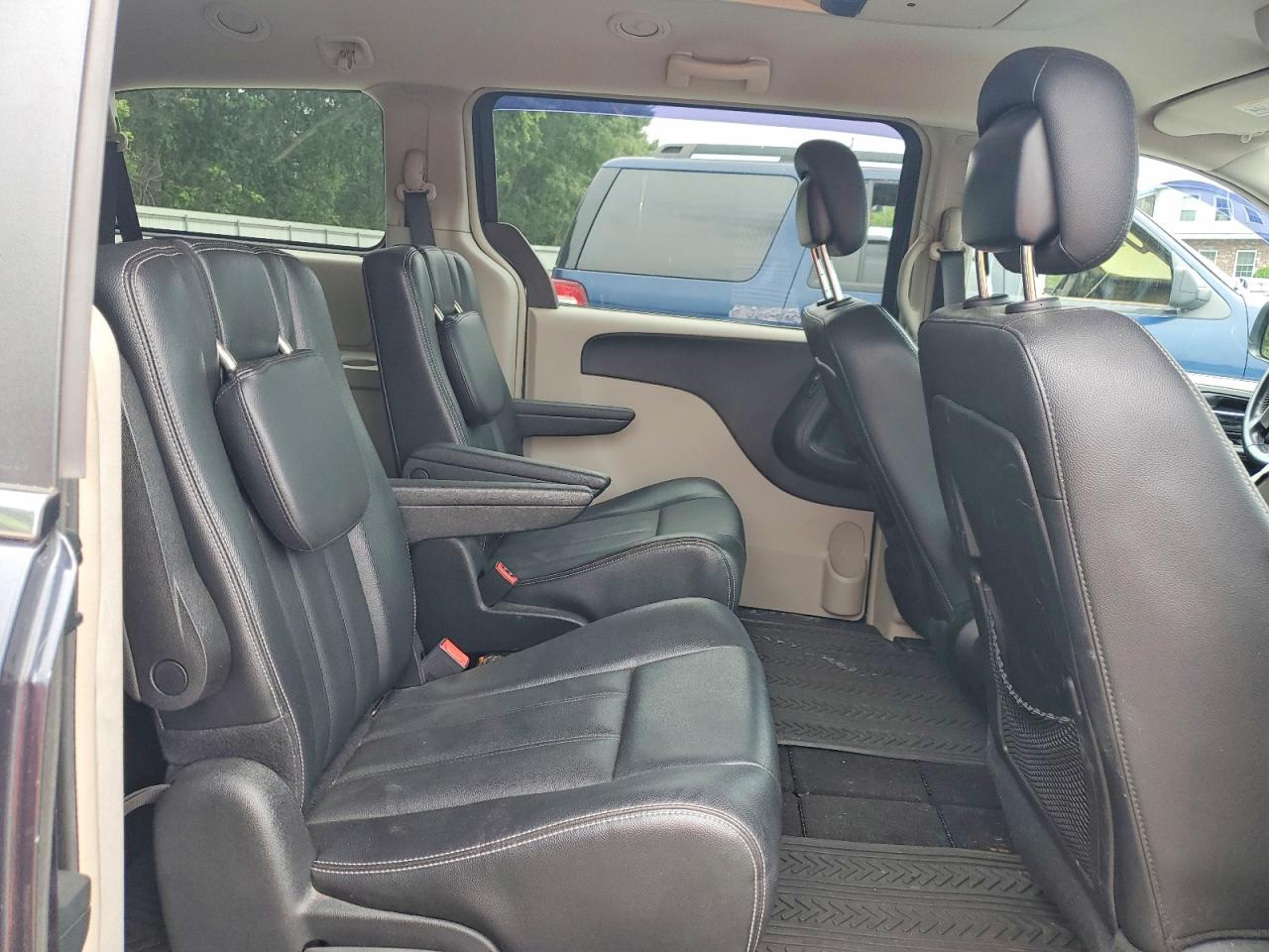 2013 CHRYSLER MINIVAN