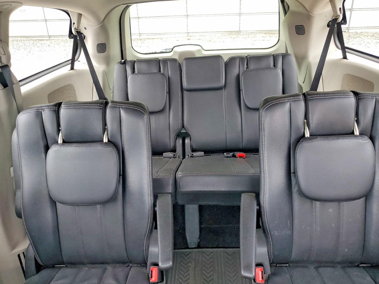 2013 CHRYSLER MINIVAN