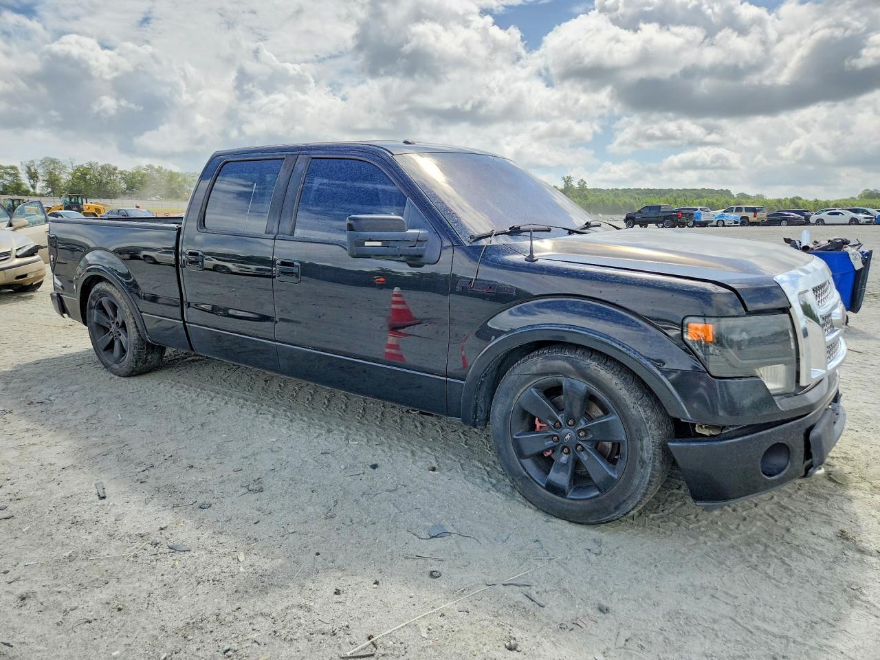 2013 FORD F150