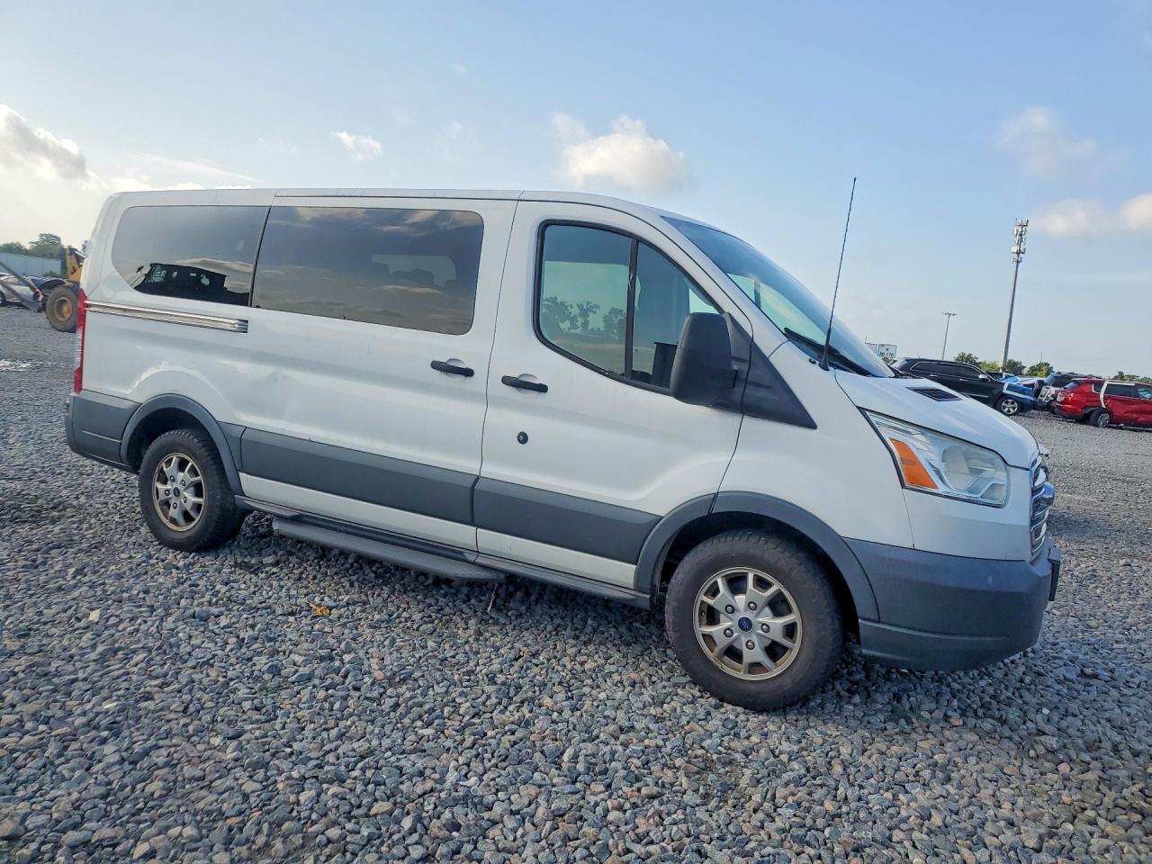 2015 FORD TRANSIT