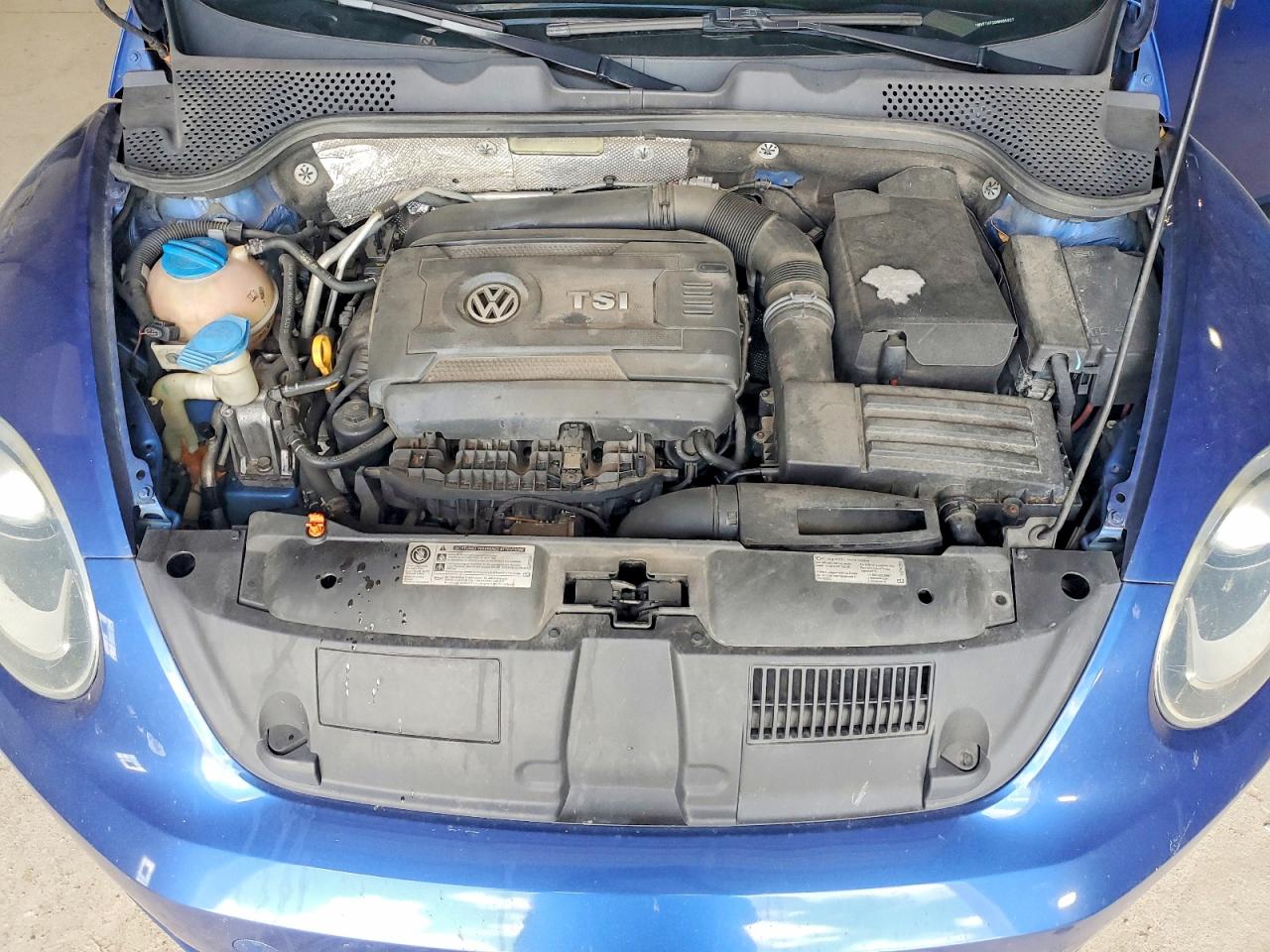 2013 VOLKSWAGEN BEETLE
