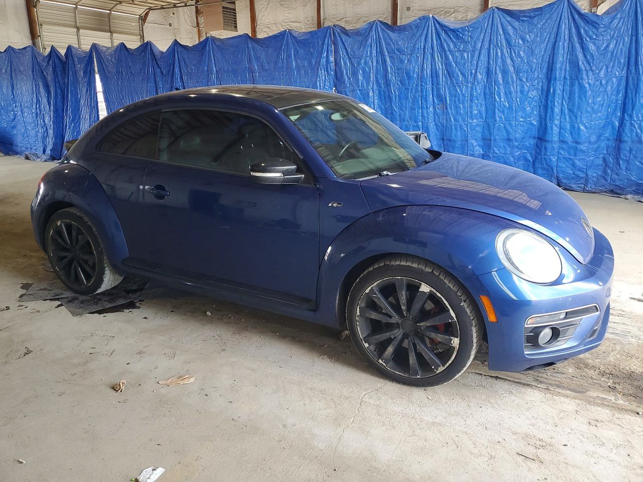 2013 VOLKSWAGEN BEETLE