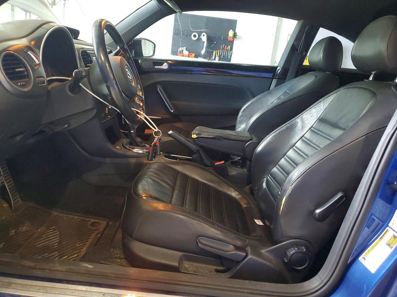 2013 VOLKSWAGEN BEETLE
