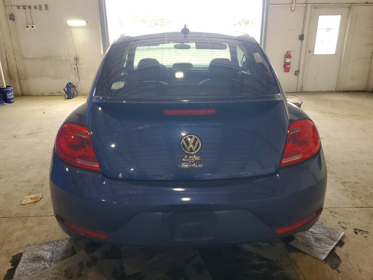 2013 VOLKSWAGEN BEETLE