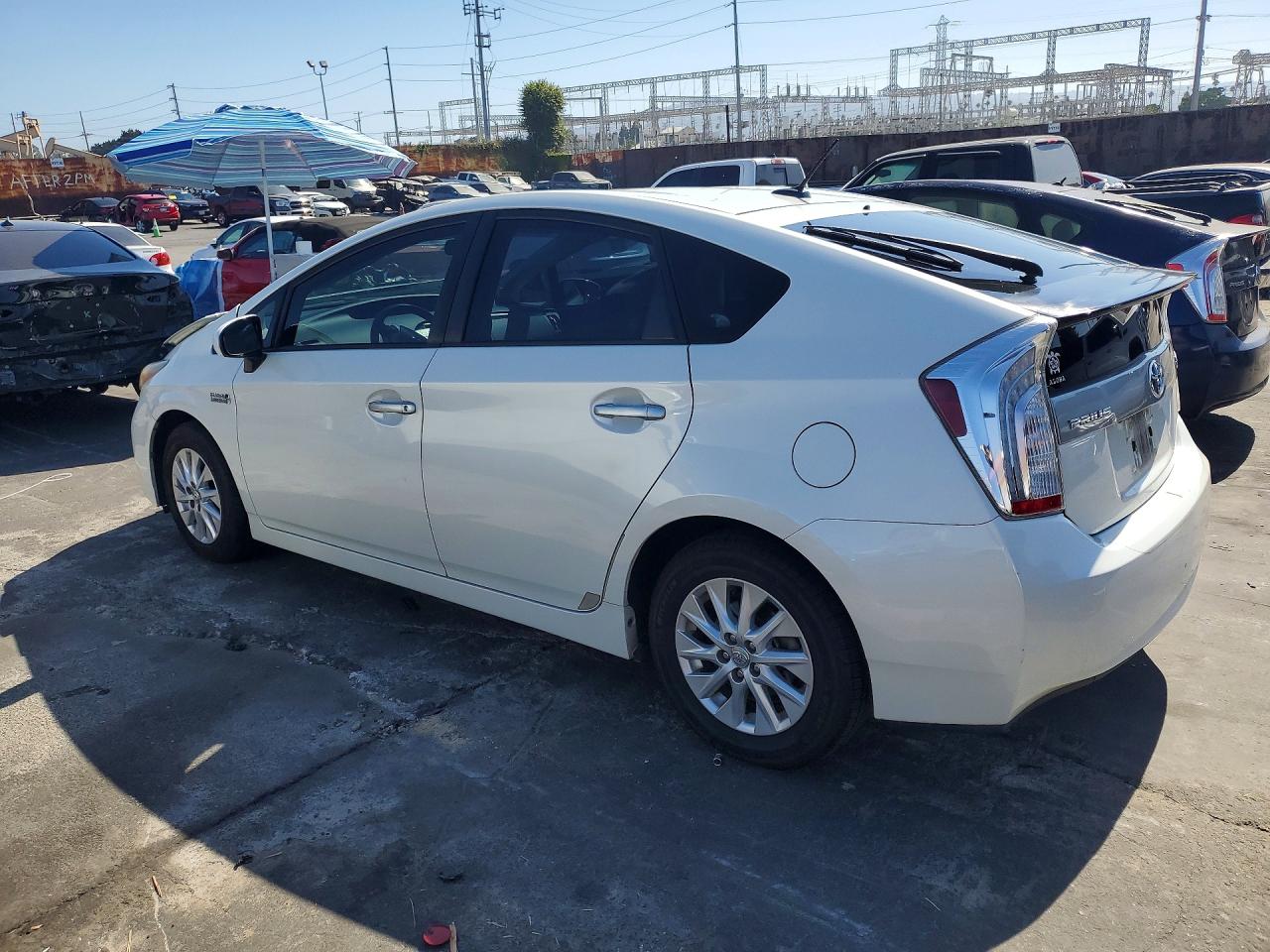 2012 TOYOTA PRIUS