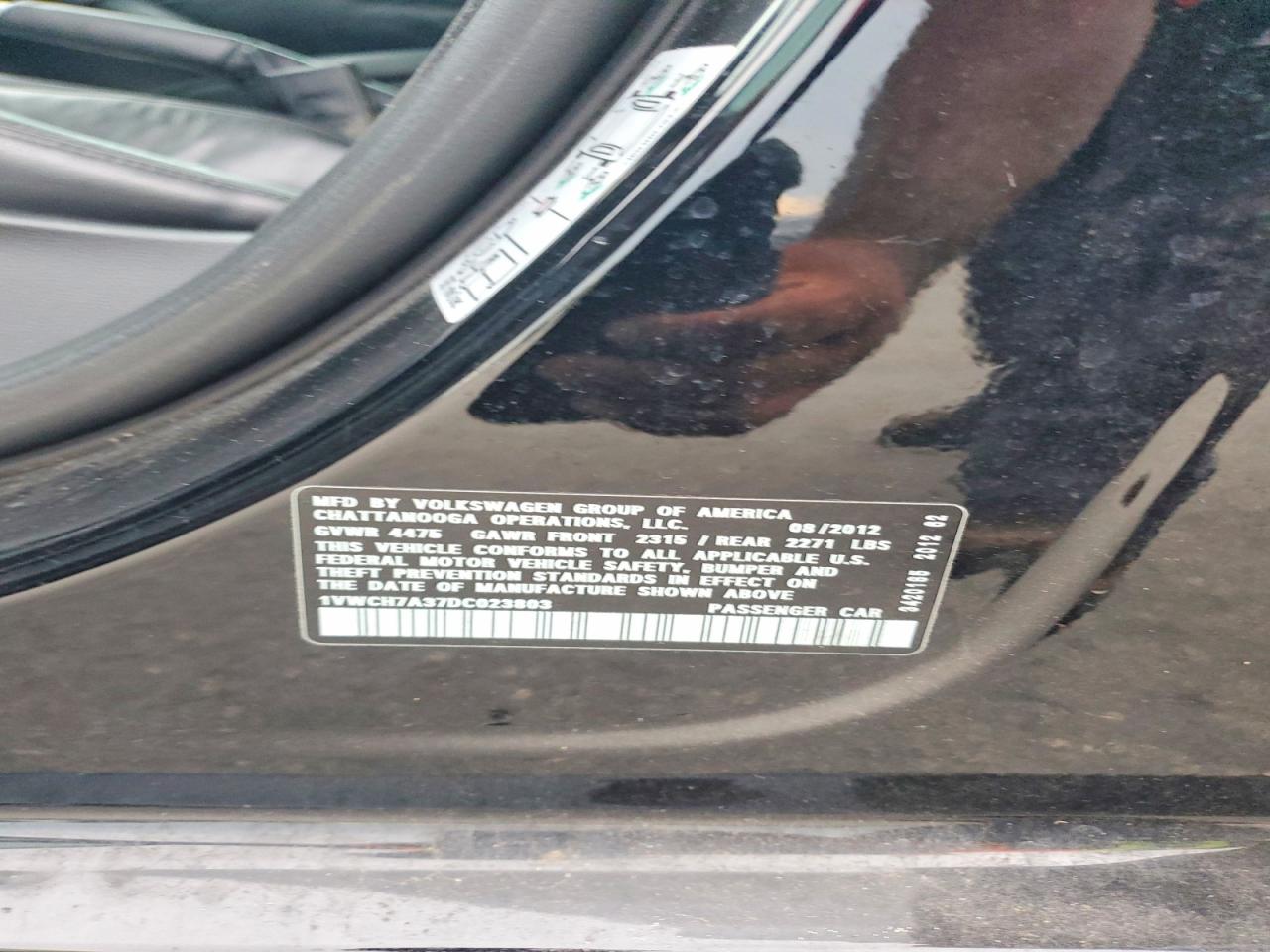 2013 VOLKSWAGEN PASSAT