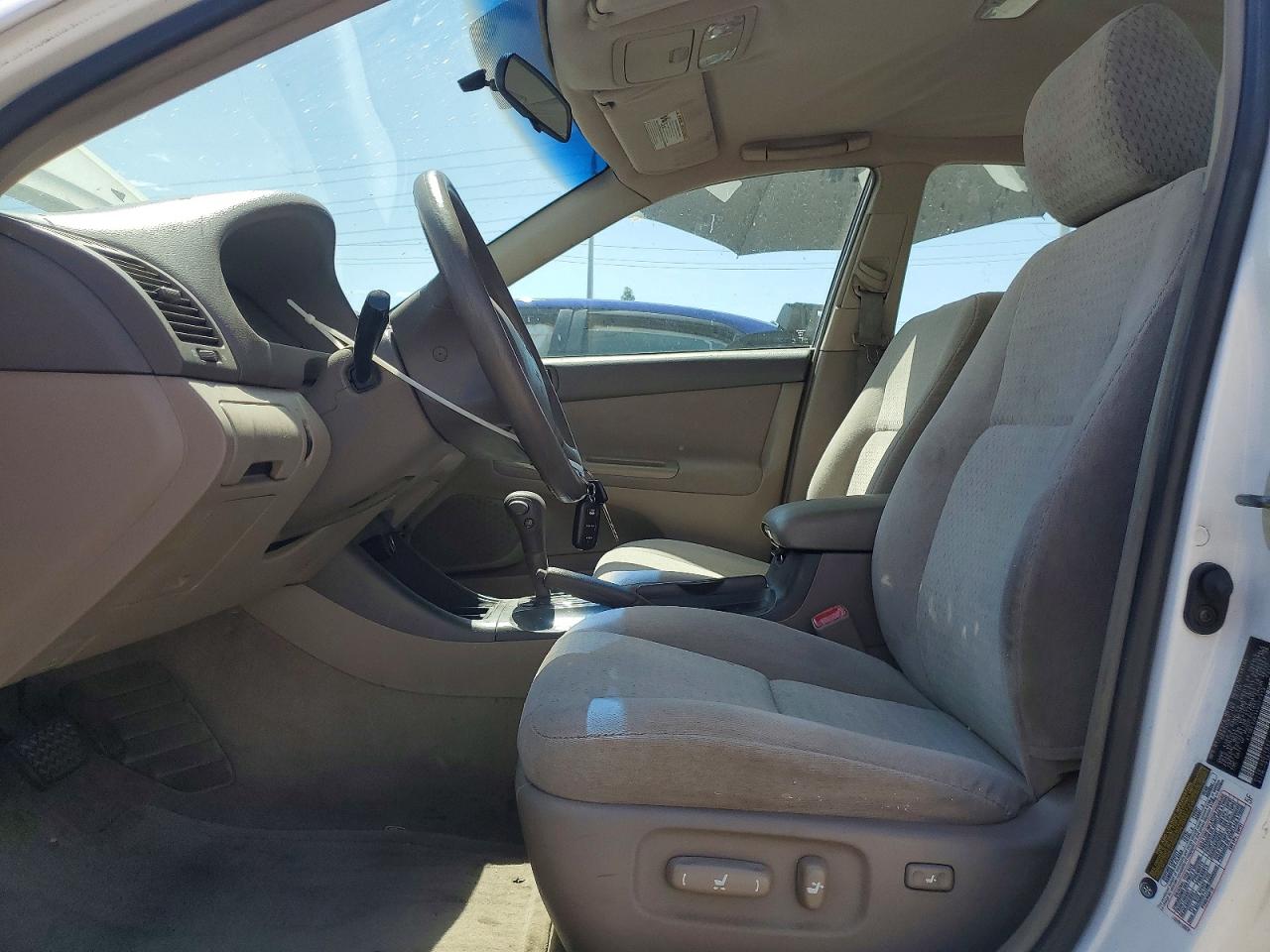 2004 TOYOTA CAMRY