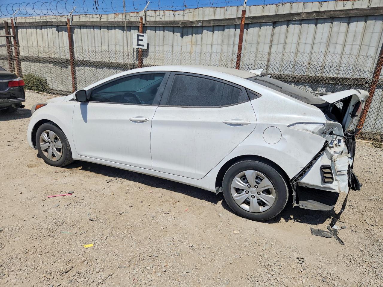 2016 HYUNDAI ELANTRA