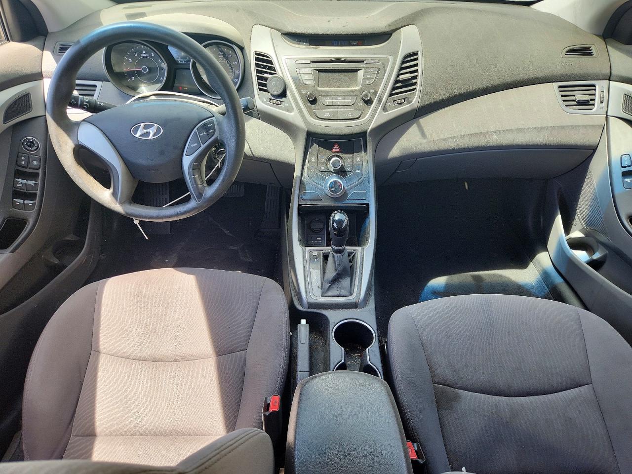 2016 HYUNDAI ELANTRA