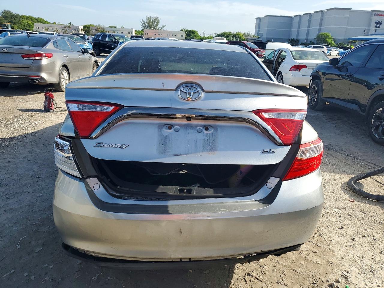2015 TOYOTA CAMRY