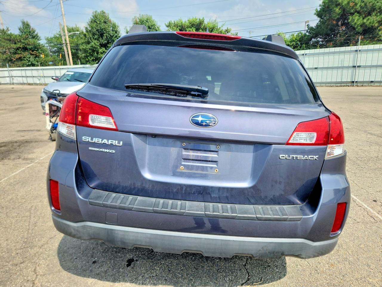 2014 SUBARU OUTBACK