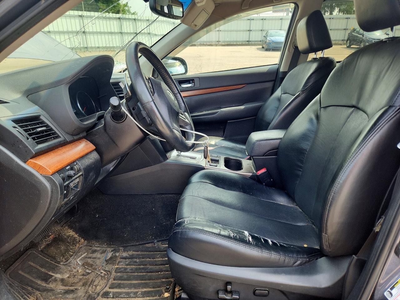 2014 SUBARU OUTBACK