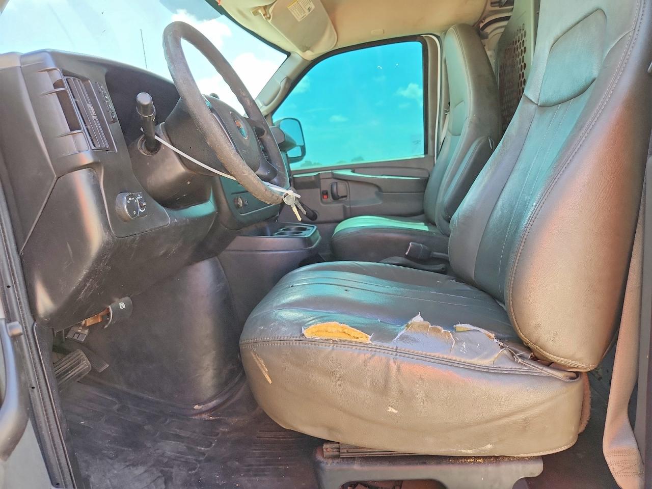 2013 CHEVROLET EXPRESS