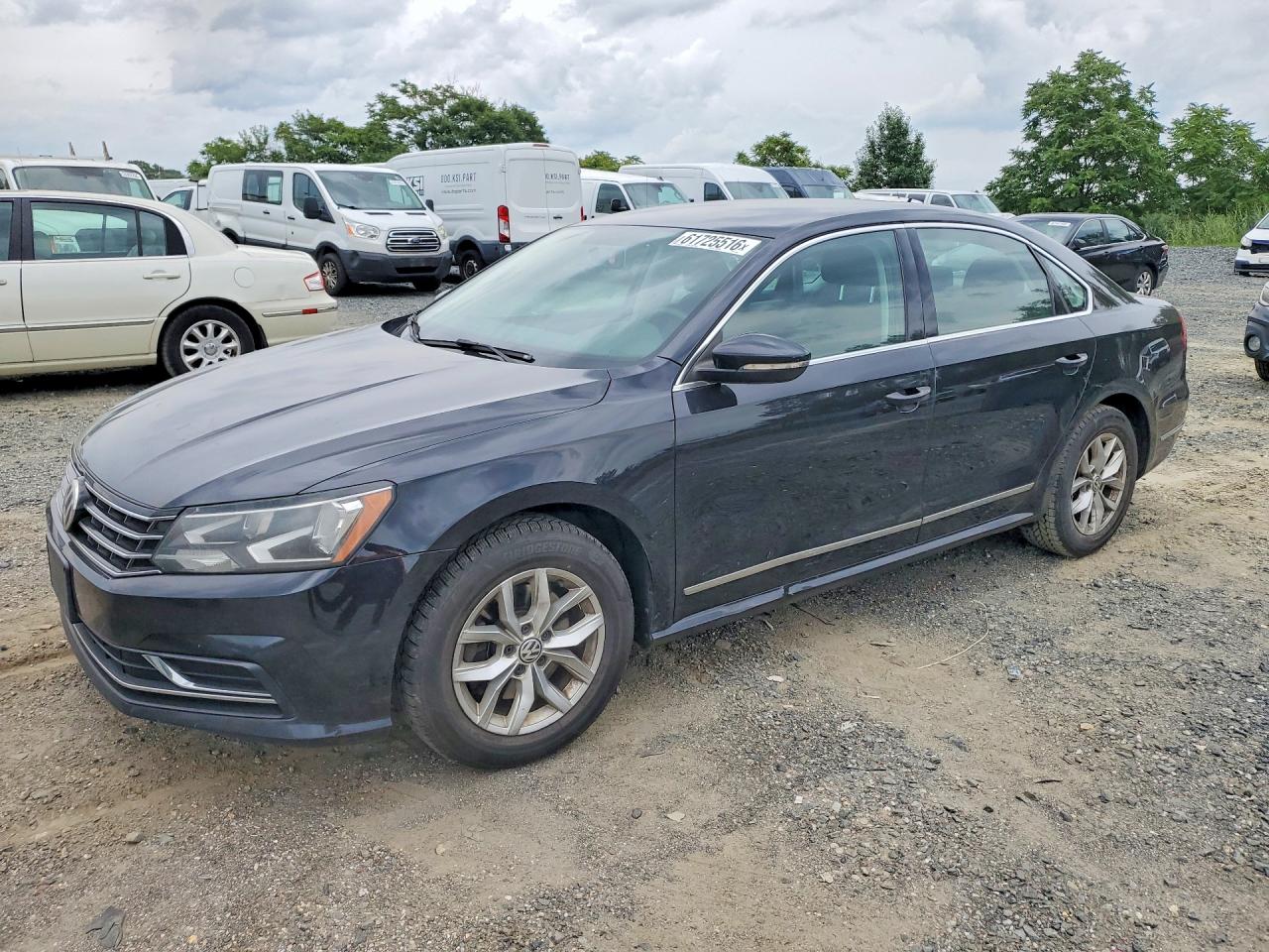 2017 VOLKSWAGEN PASSAT