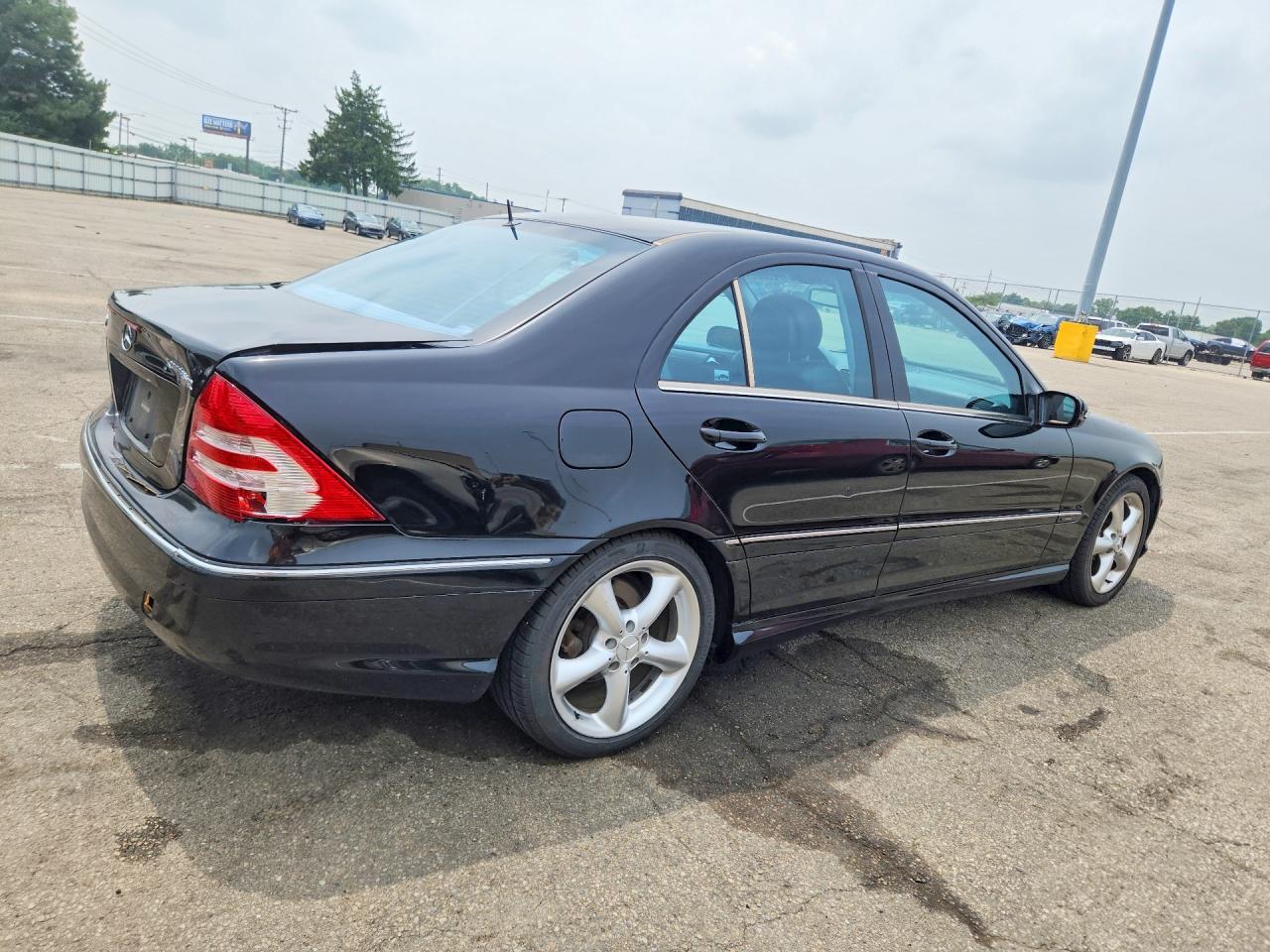 2005 MERCEDES-BENZ C-CLASS