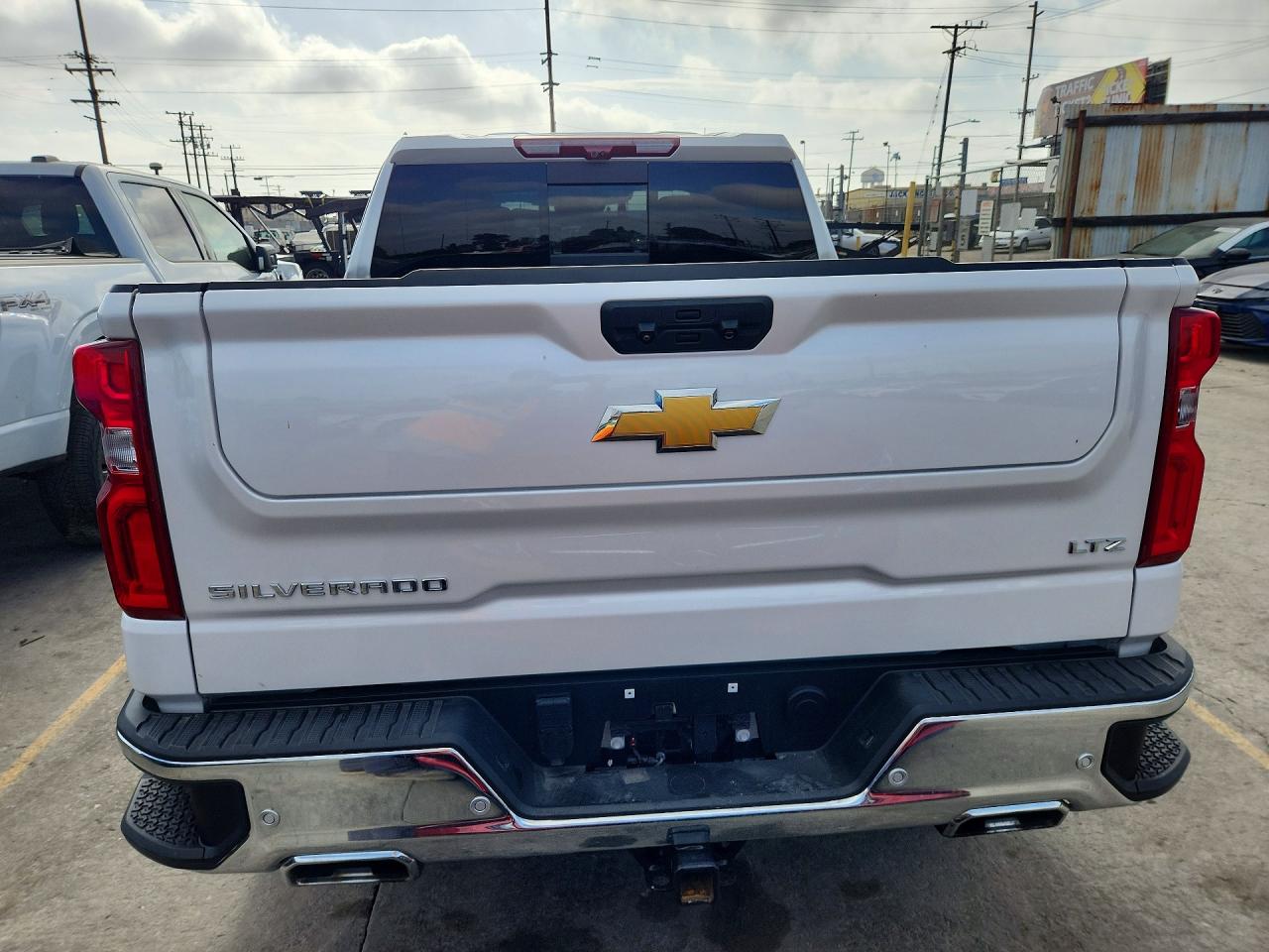 2025 CHEVROLET SILVERADO