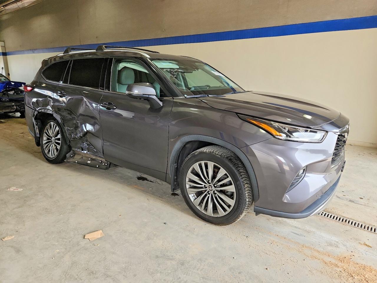 2021 TOYOTA HIGHLANDER