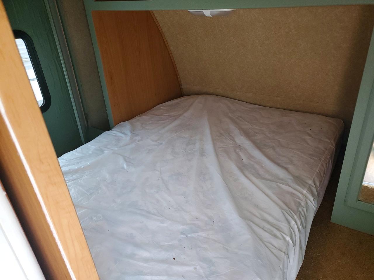 2008 KEYSTONE LAREDO