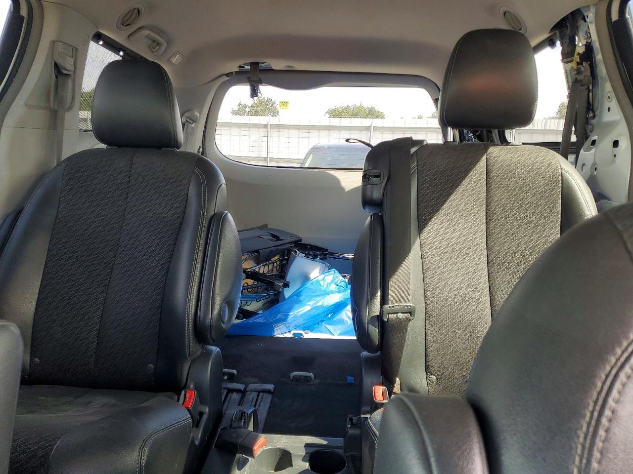 2014 TOYOTA SIENNA