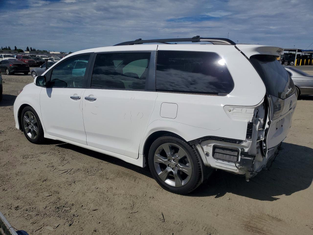 2014 TOYOTA SIENNA