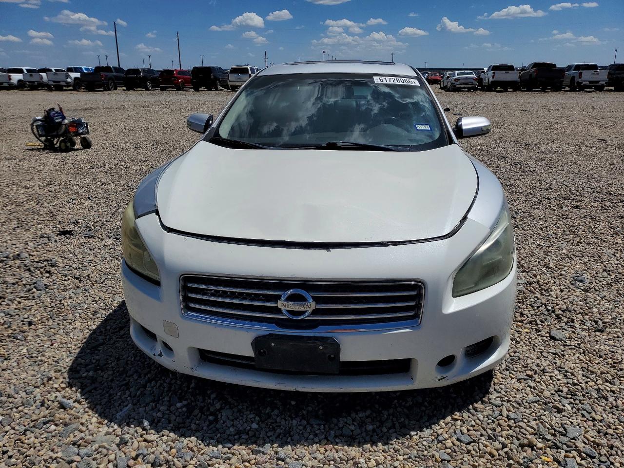 2012 NISSAN MAXIMA