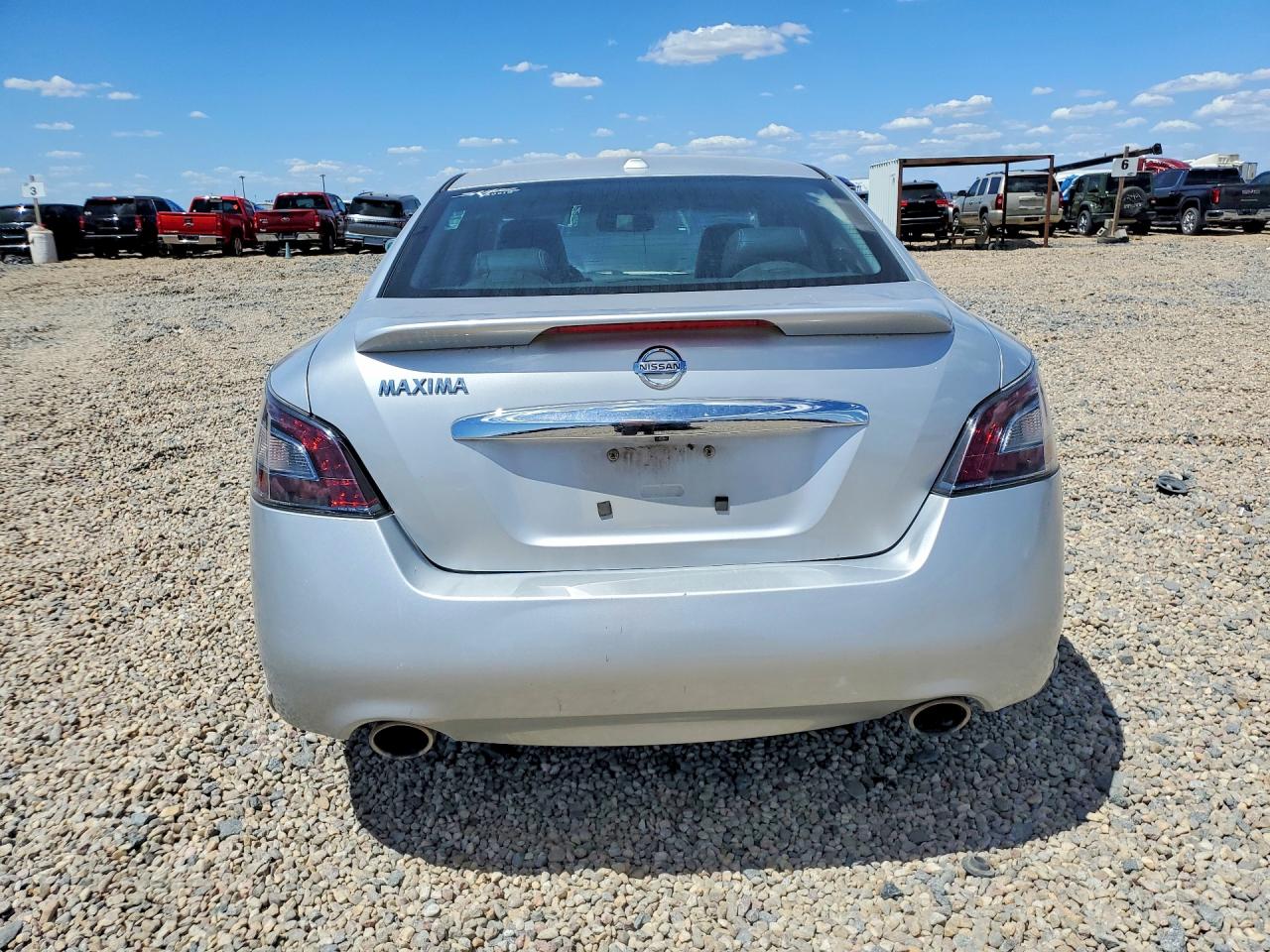 2012 NISSAN MAXIMA