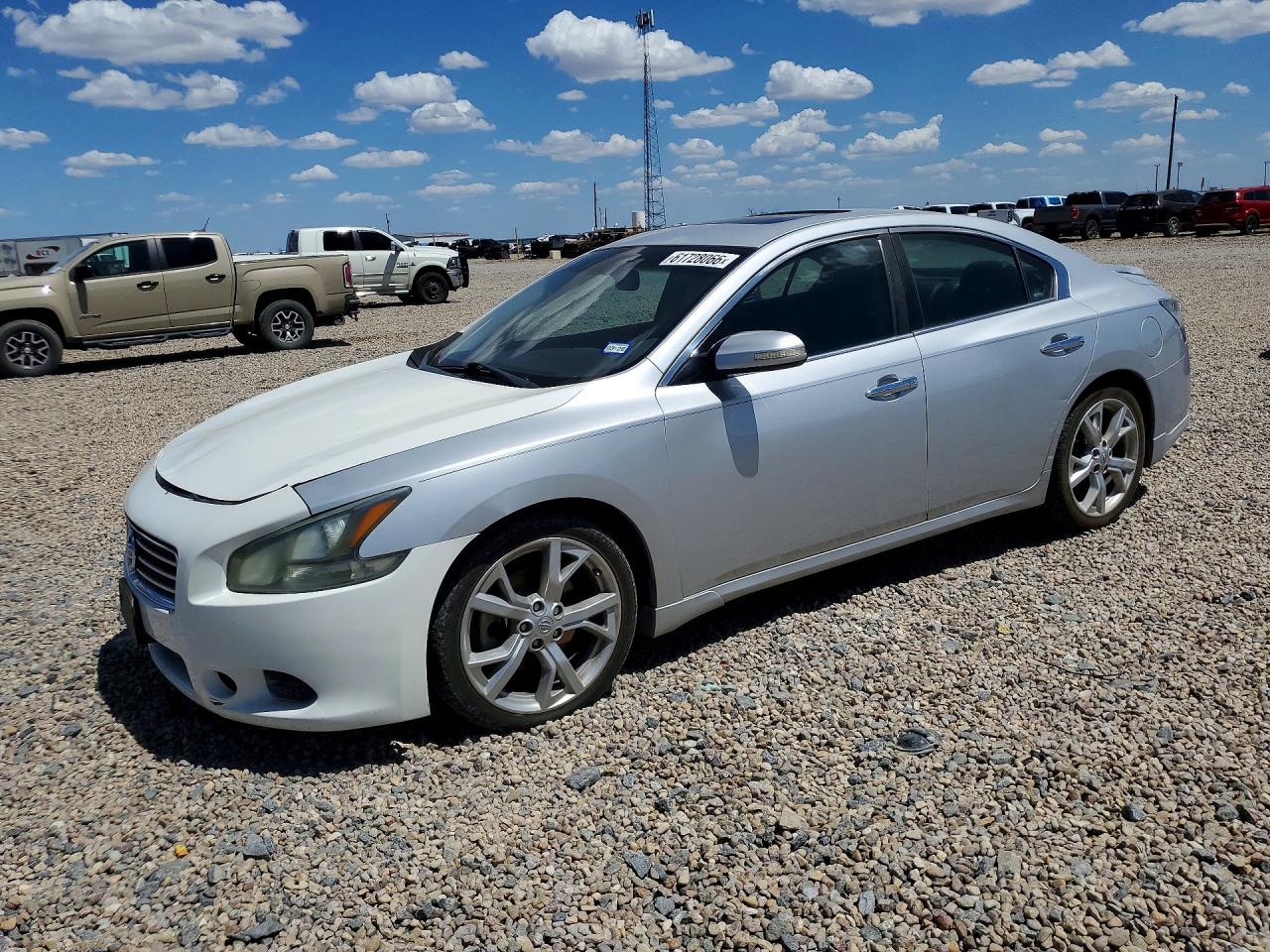 2012 NISSAN MAXIMA