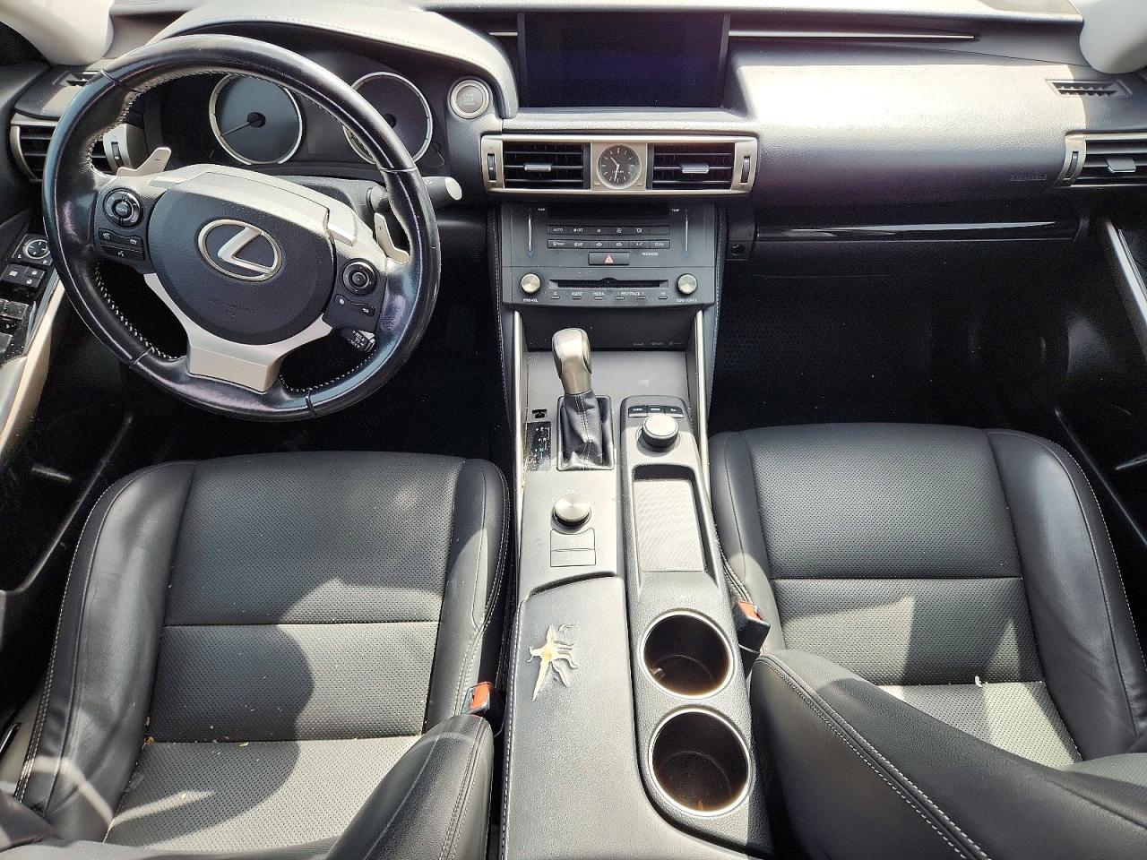 2016 LEXUS IS