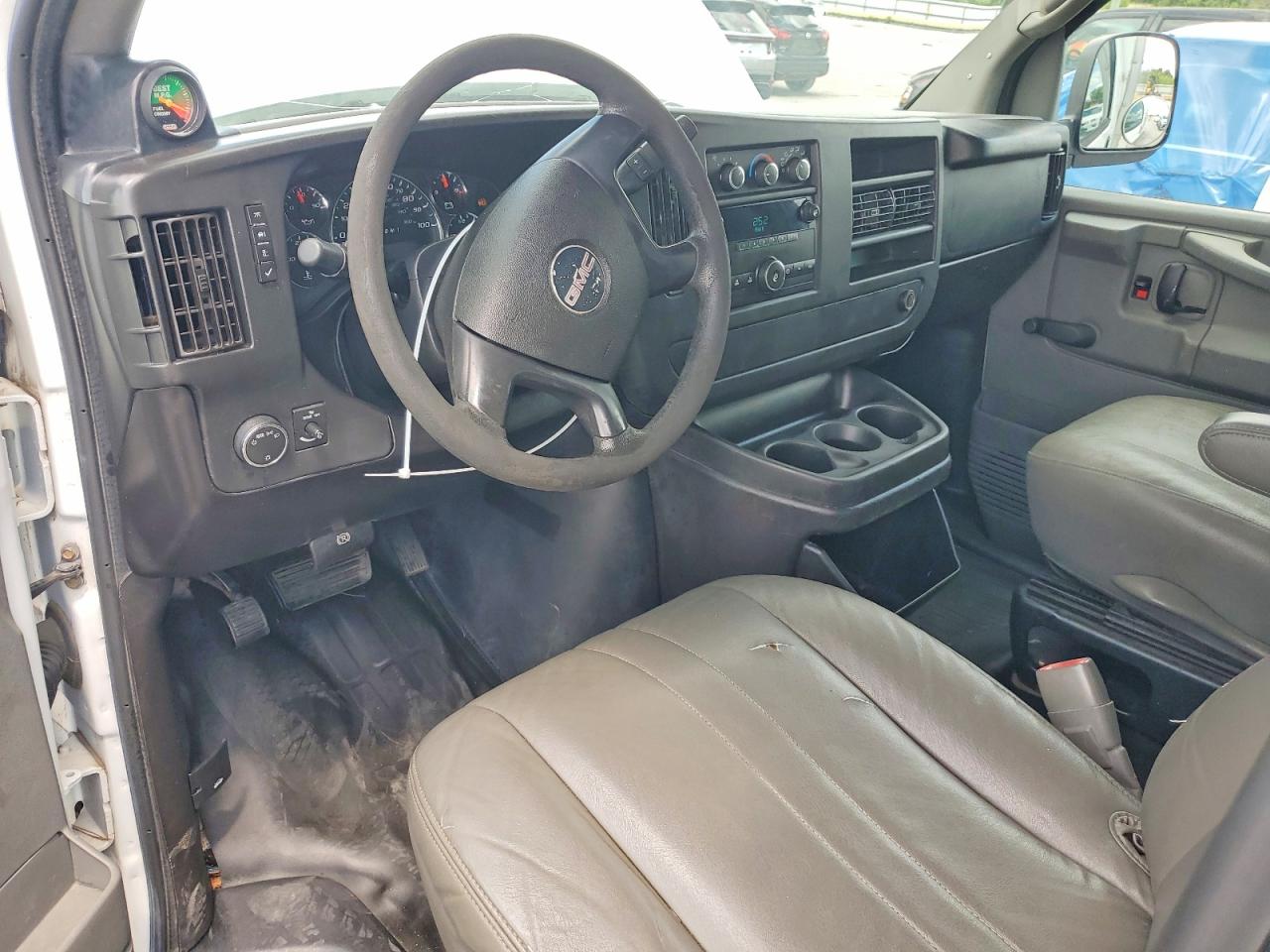 2011 GMC SAVANA