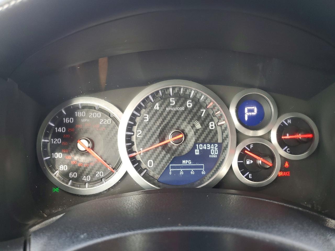 2016 NISSAN GTR
