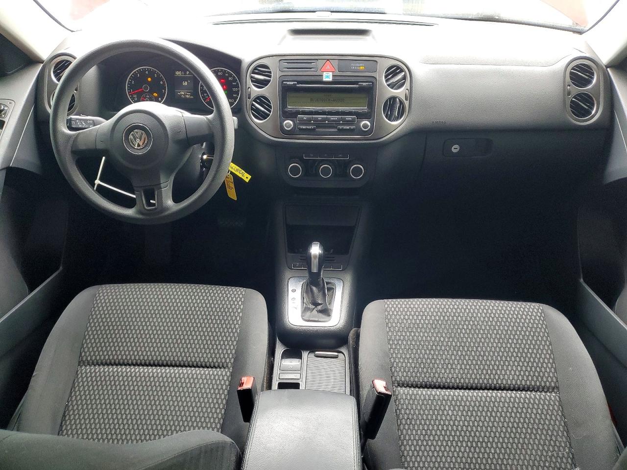 2011 VOLKSWAGEN TIGUAN