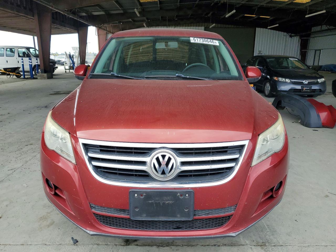 2011 VOLKSWAGEN TIGUAN