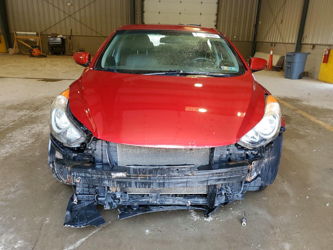 2013 HYUNDAI ELANTRA