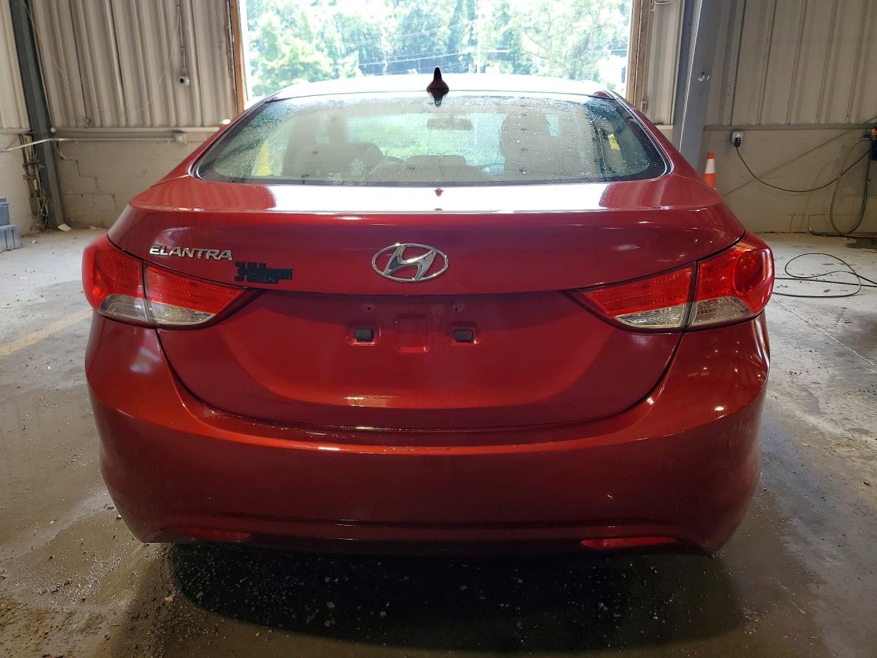 2013 HYUNDAI ELANTRA