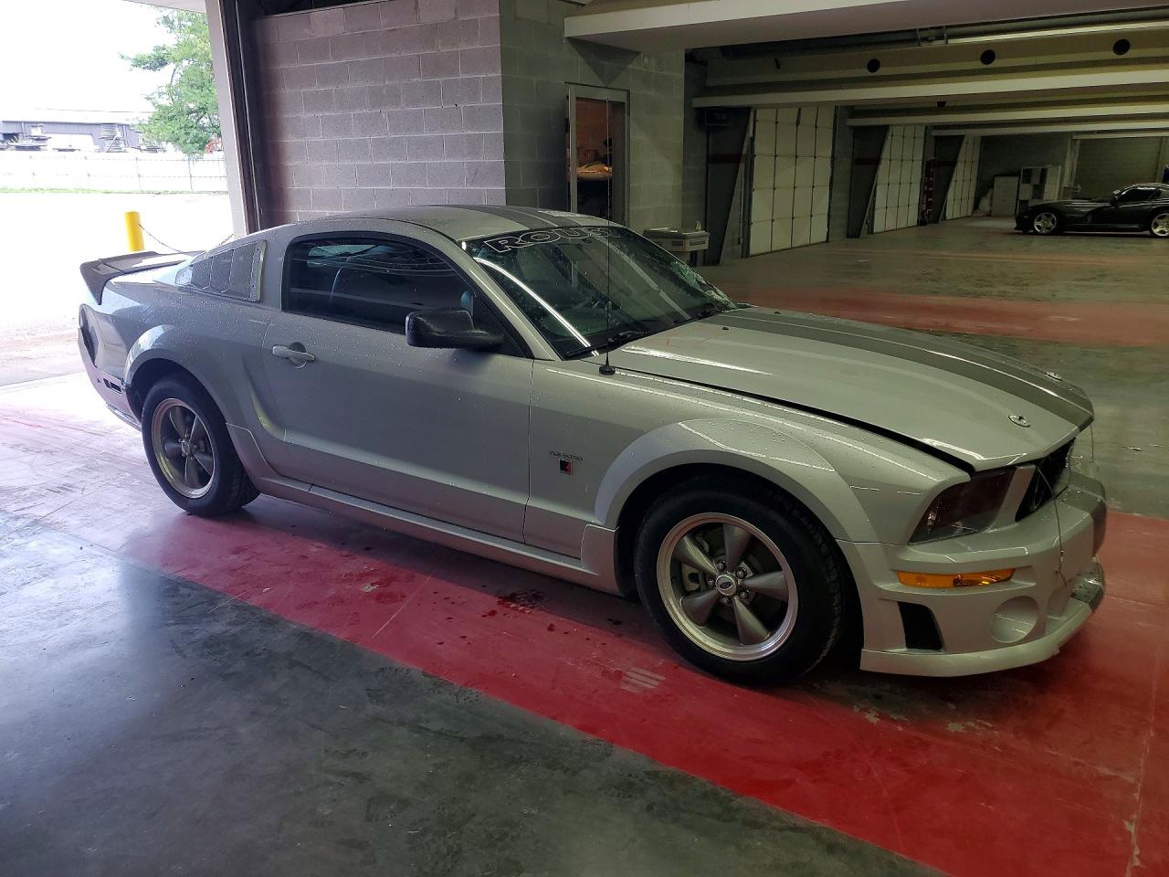 2005 FORD MUSTANG