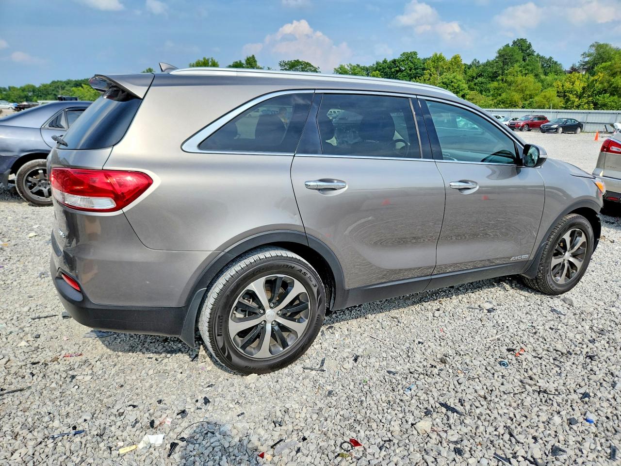 2016 KIA SORENTO