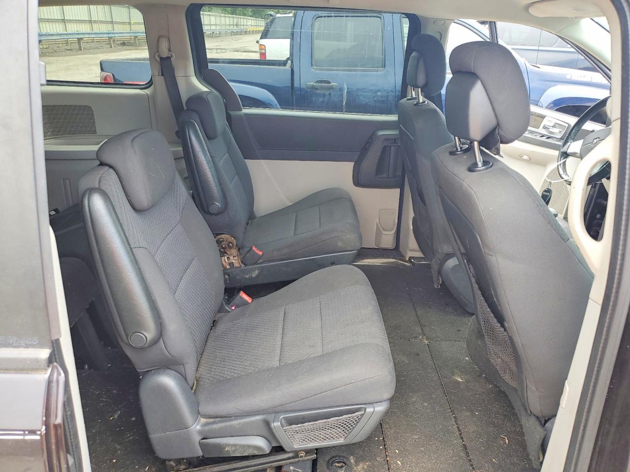 2010 DODGE CARAVAN