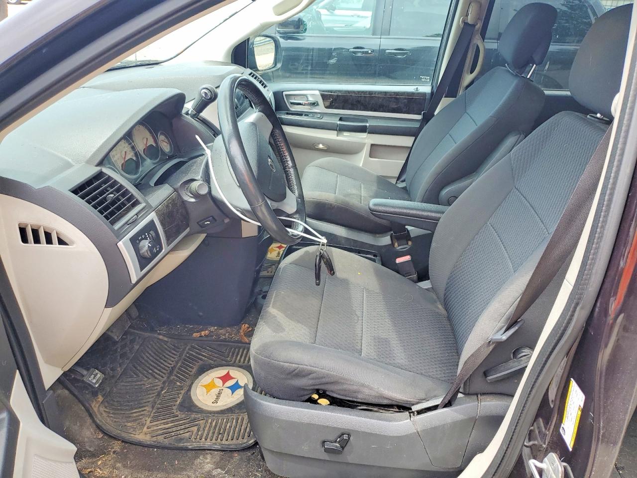 2010 DODGE CARAVAN