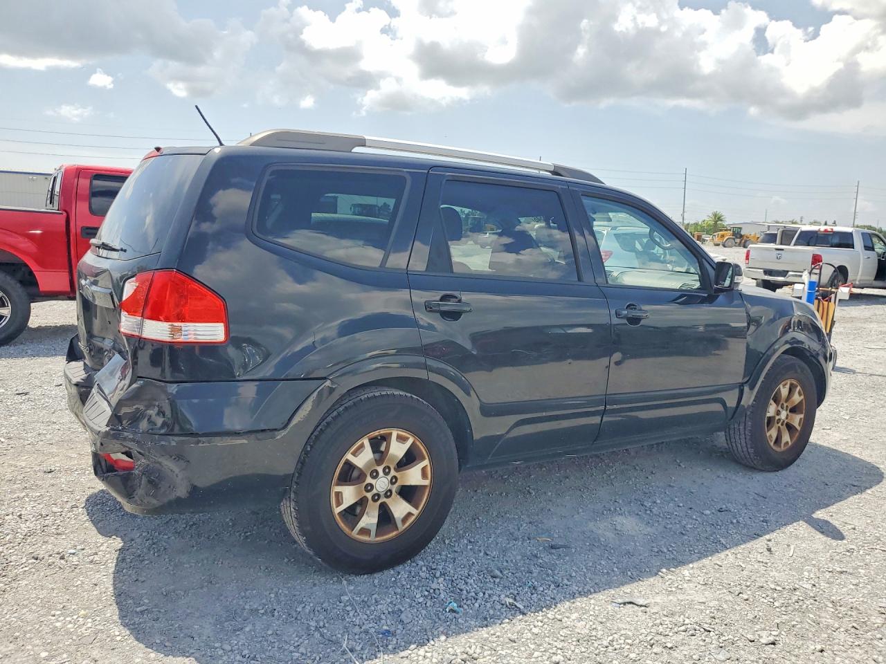 2009 KIA BORREGO