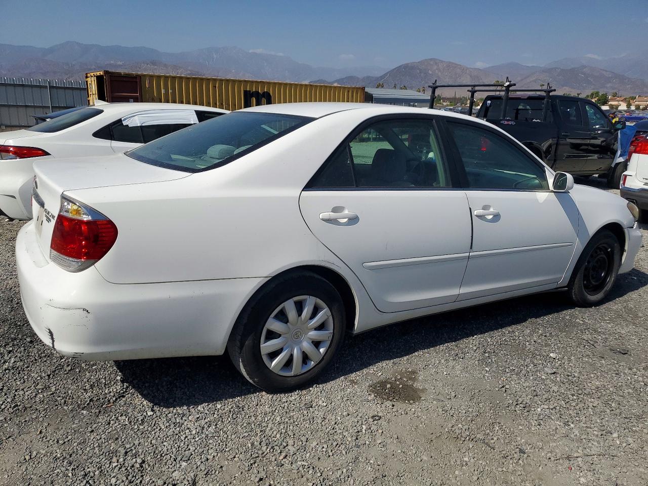 2005 TOYOTA CAMRY