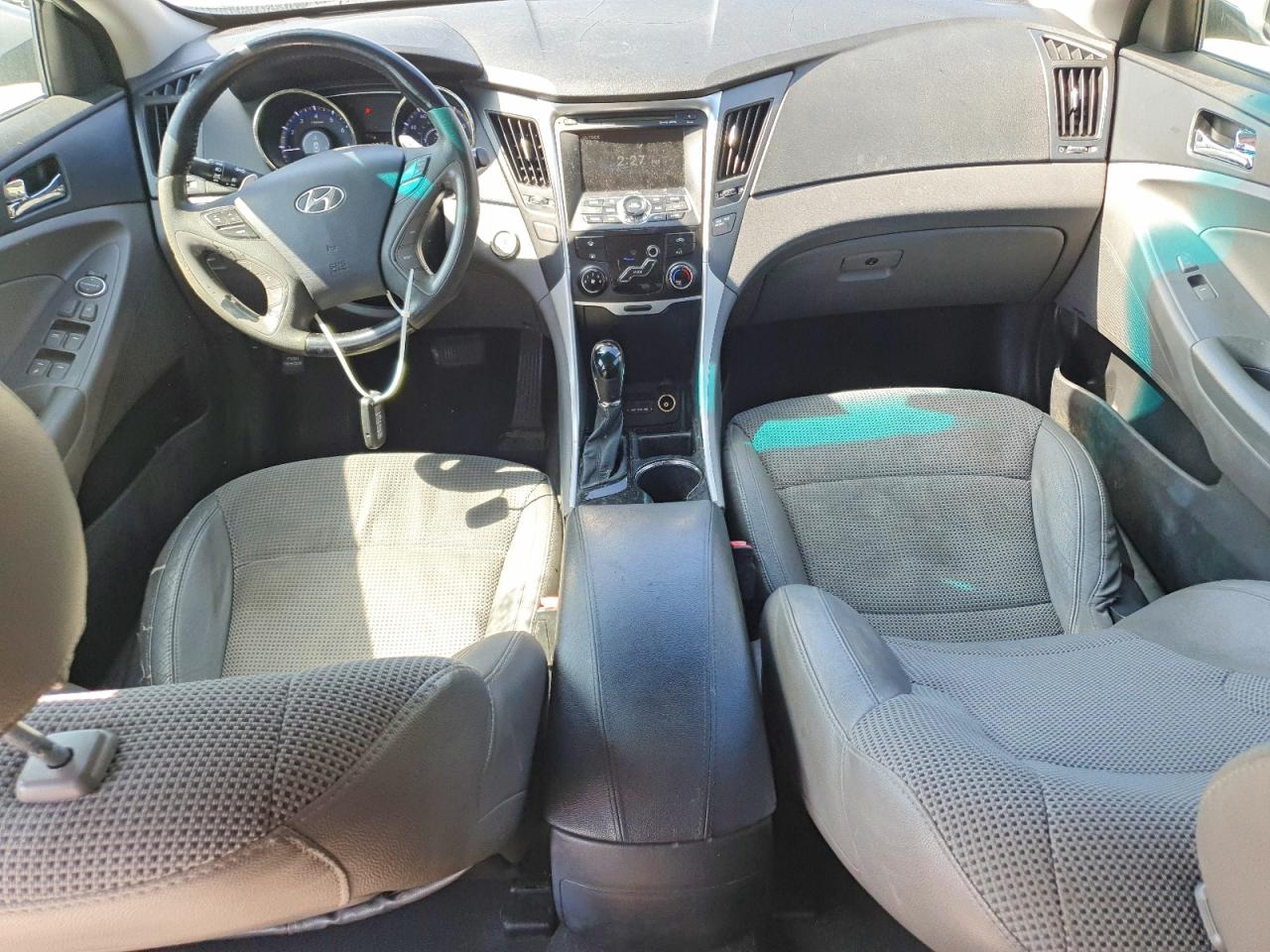 2011 HYUNDAI SONATA