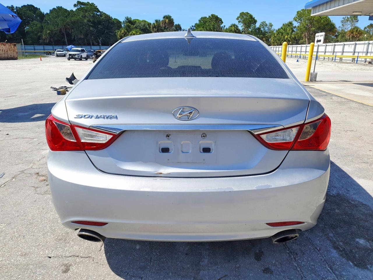 2011 HYUNDAI SONATA