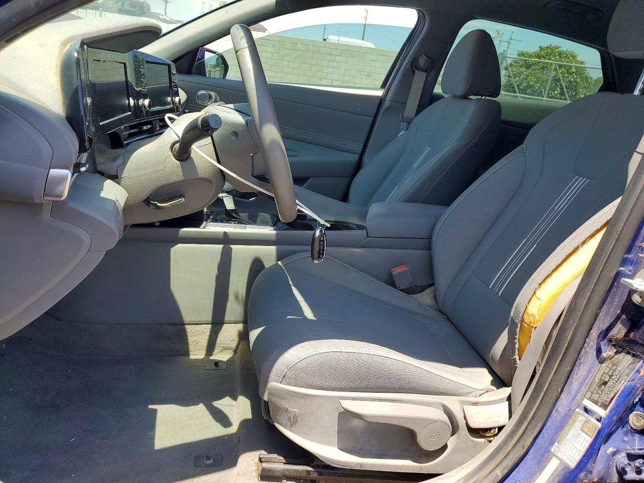 2022 HYUNDAI ELANTRA