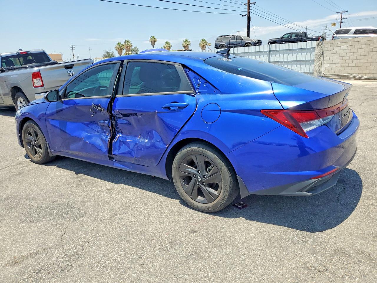 2022 HYUNDAI ELANTRA