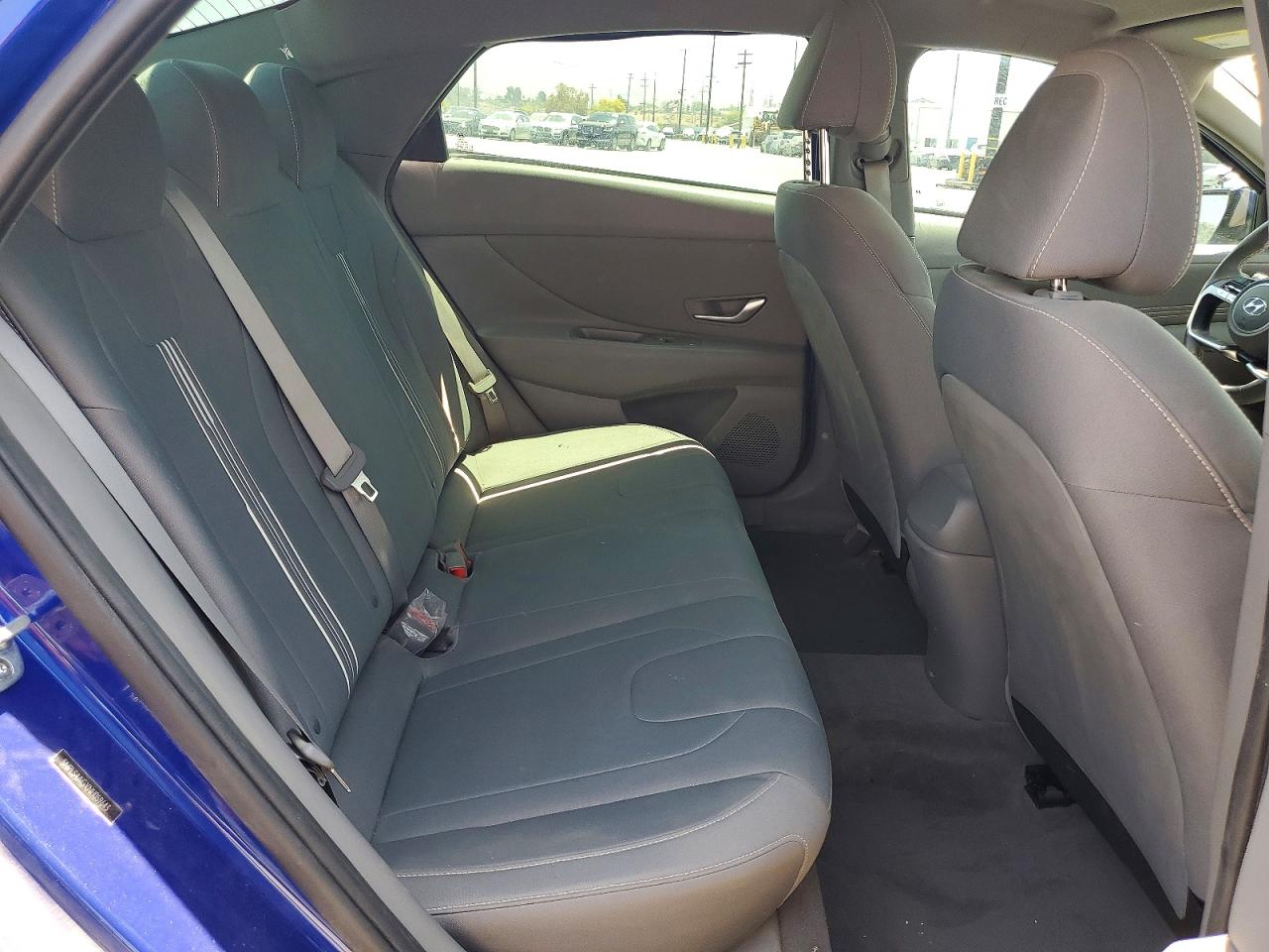 2022 HYUNDAI ELANTRA