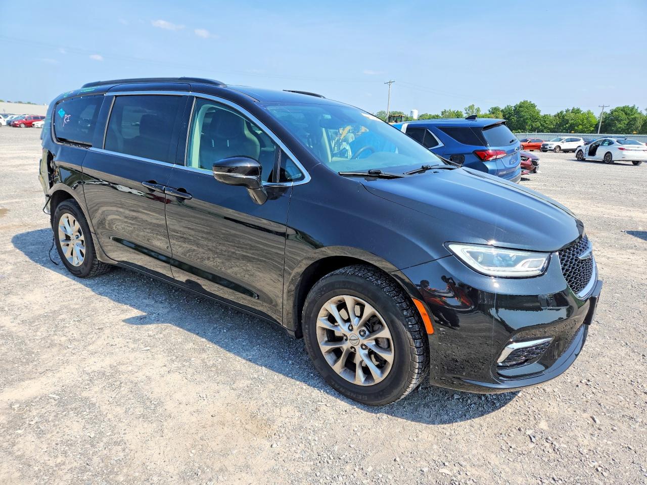 2022 CHRYSLER PACIFICA